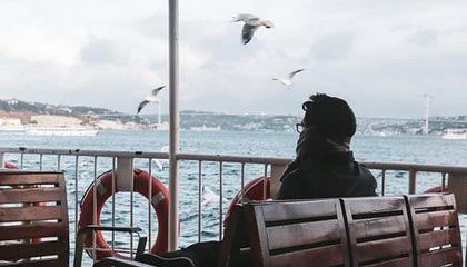 新葡京集团-年轻人不讲武德!“懒汉”神锋闪击破纪录助米兰取胜